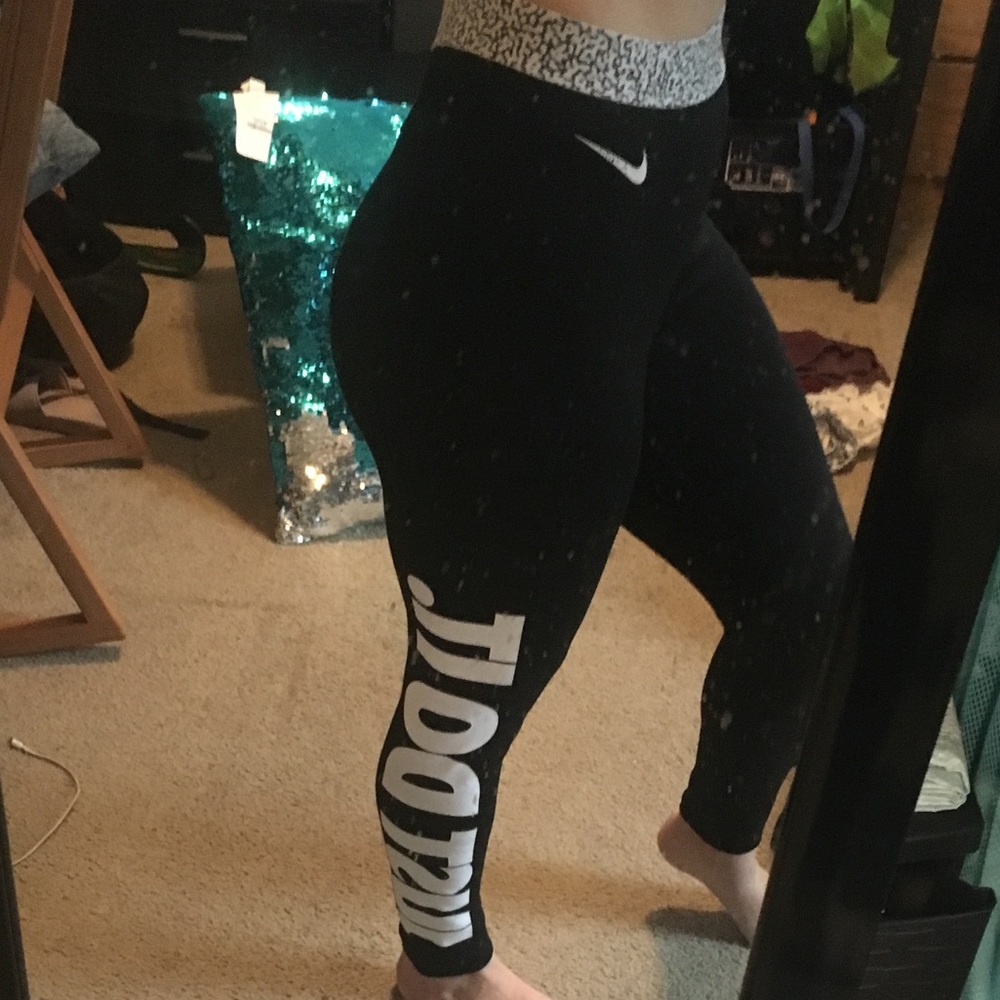 Nike leggings